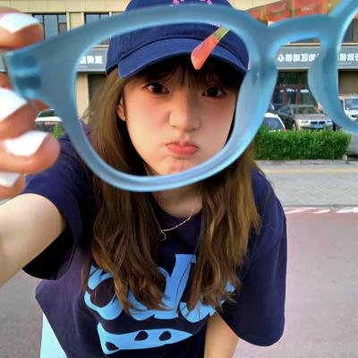 寂寞空庭春欲晚